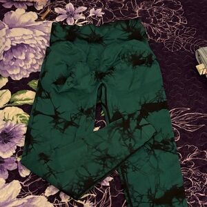 Green and Black Patterned Leggings